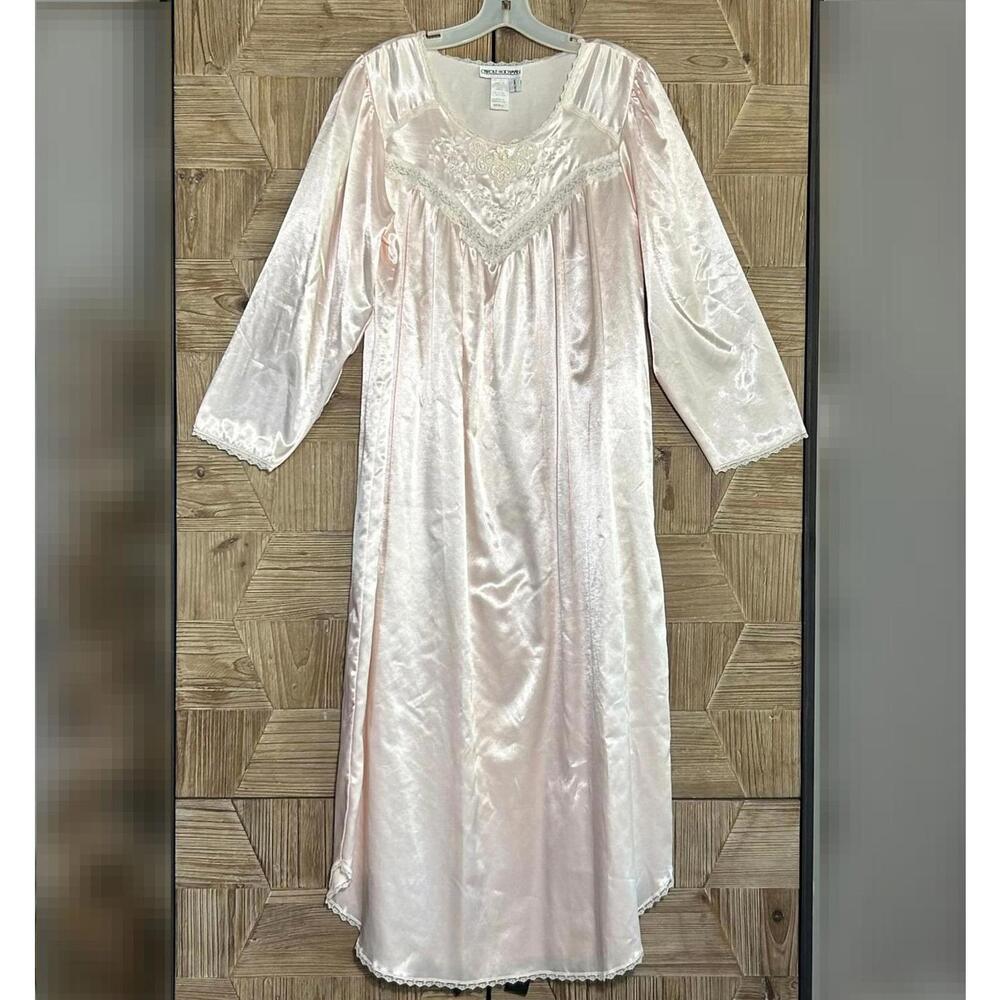 Carole Hochman Vtg 80s Soft Pink Embroidered Nightgown Small White Lace Trim